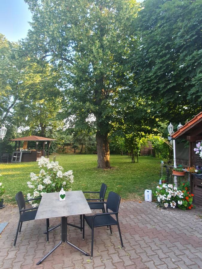 Gasthaus Kelly Магдебург Екстериор снимка